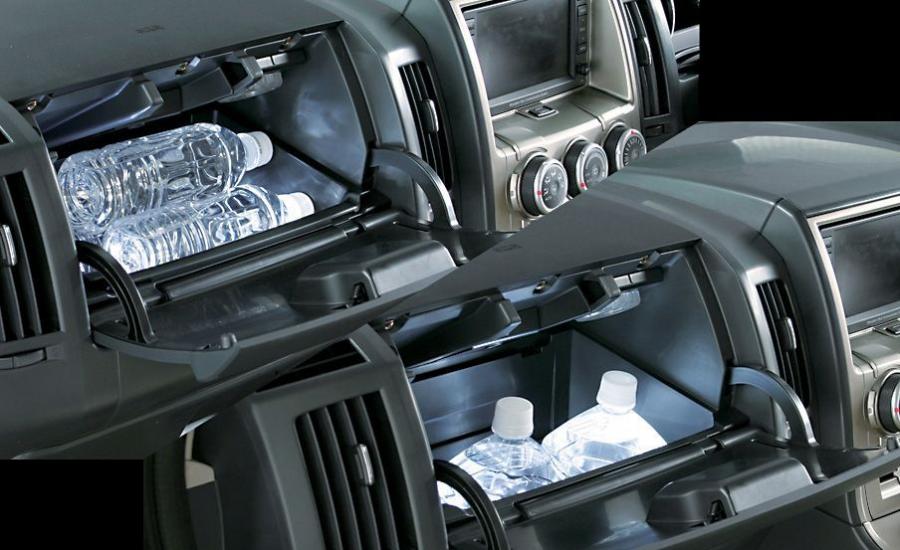  Mitsubishi Delica 2007 года  (фото 14 из 23)